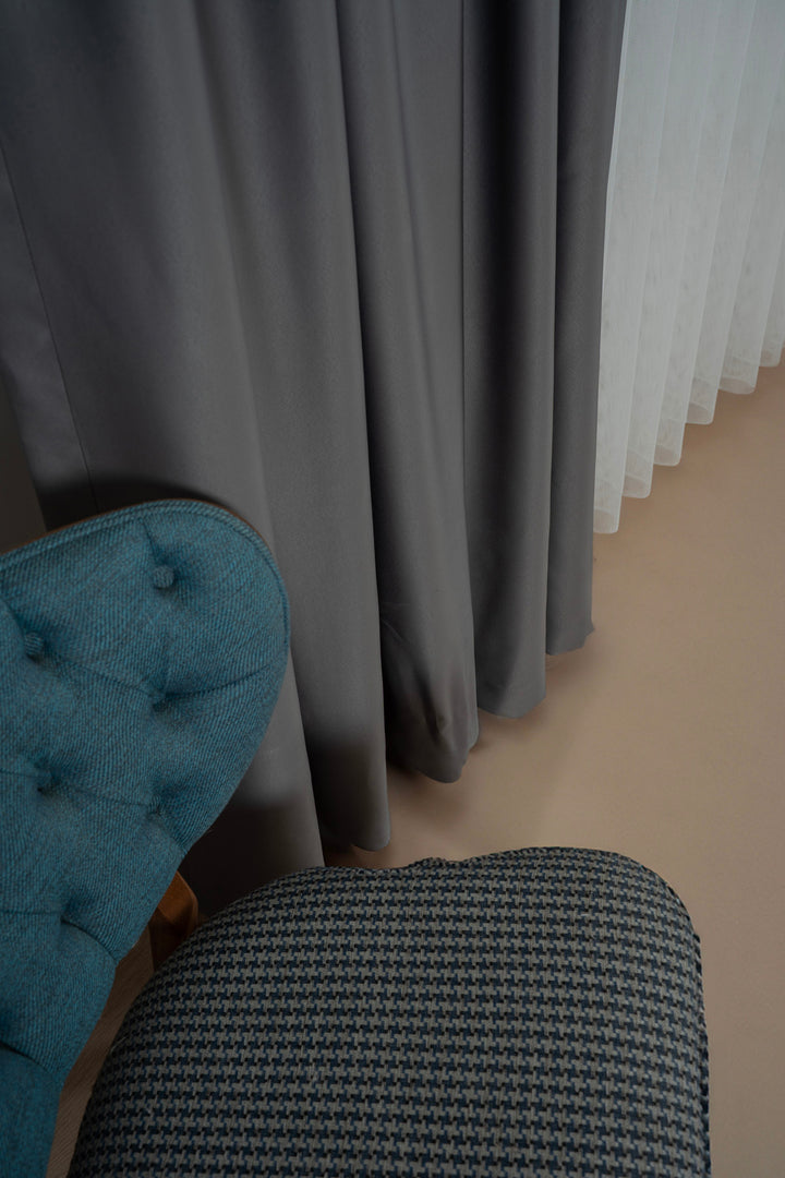 Dark Blackout Işık Geçirmez Karartma Kalın Fon Perde Salon Çocuk Yatak Odası 1/2,5 PİLELİ Lacivert — Füme